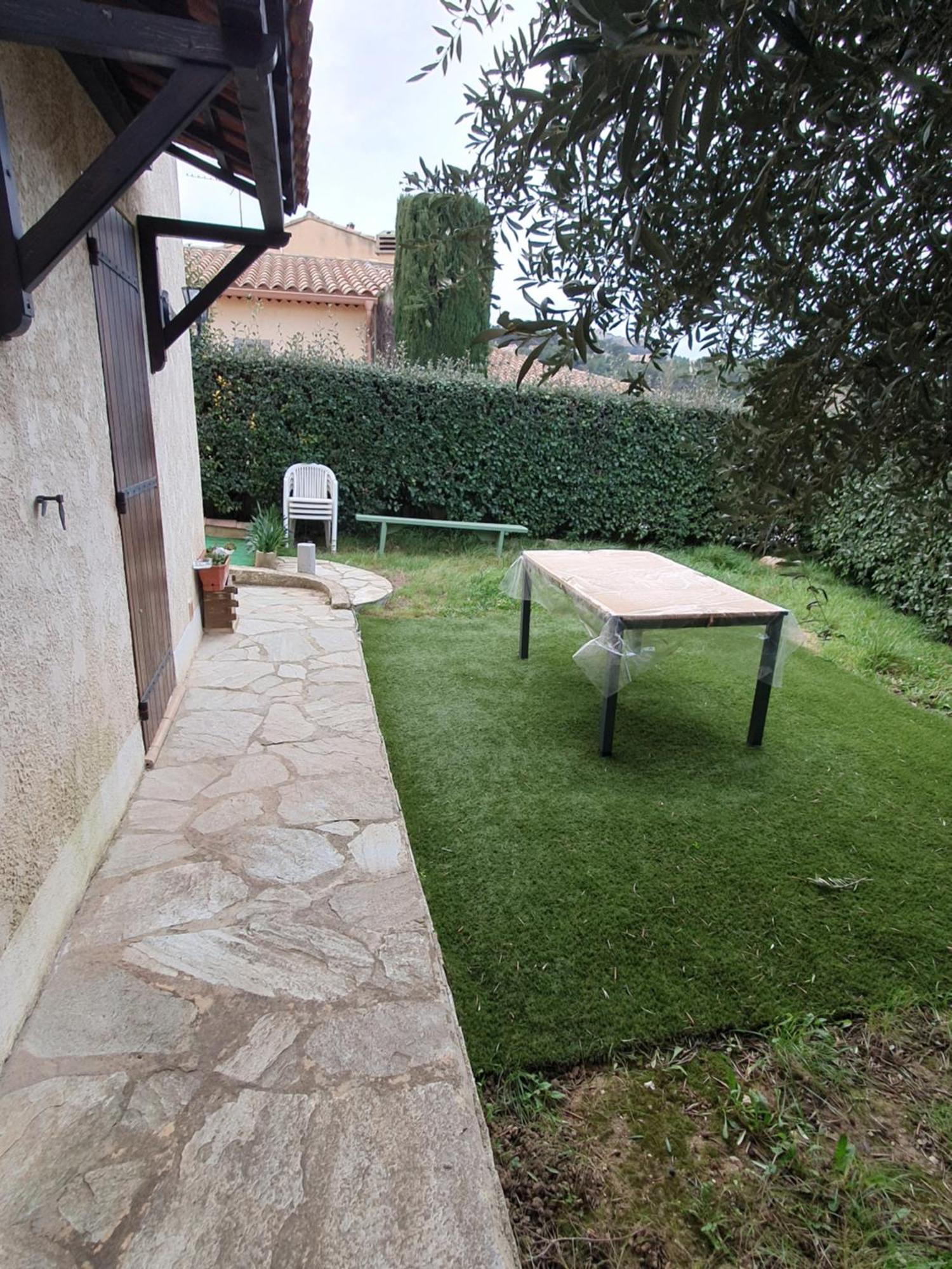 Appartement T2 Bas De Villa Avec Jardinet Au Calme Proche Mer La Seyne-sur-Mer Eksteriør bilde